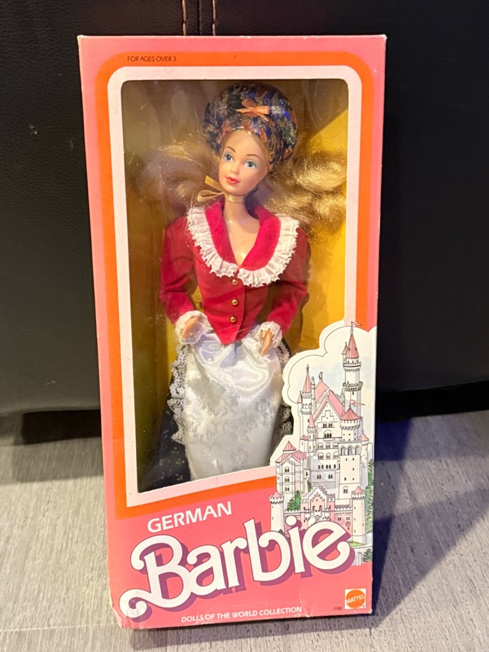 Vintage 1986 1st Ed. Mattel WEST GERMANY BARBIE Dolls of the World 3188 NIB DOTW